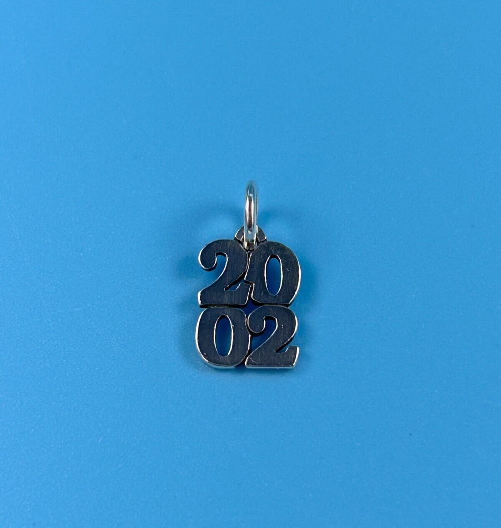 James Avery Retired 925 Sterling Silver 2002 ‘02 Stacked Year Charm
